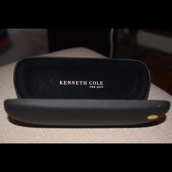 Kenneth Cole Glasses Case - Picture 1 of 4
